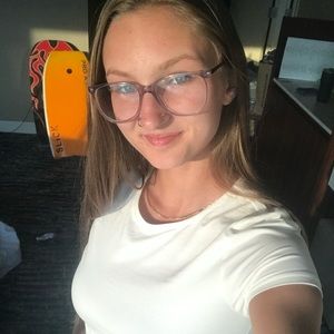 Meet your Posher, Nicolette